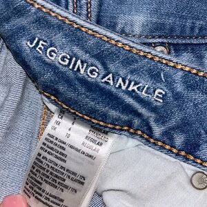 American Eagle jeans, good condition size 6 good quality